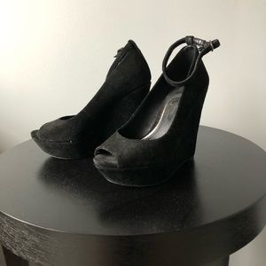 Black Jessica Simpson wedges